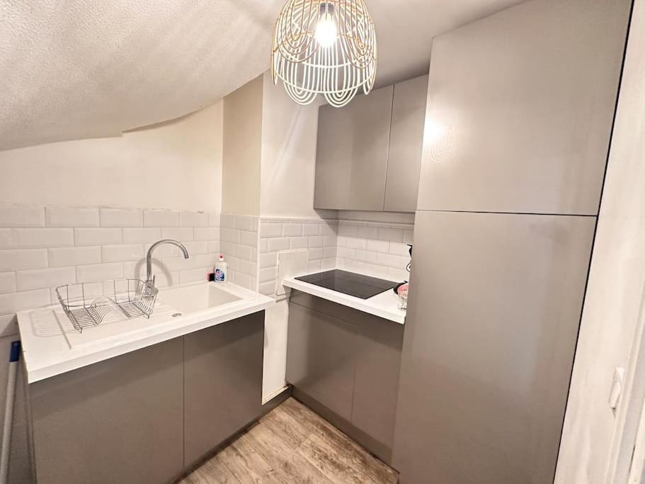 Drouet D'Erlon Duplex Spacieux, Terrasse Au Centre 랭스 외부 사진
